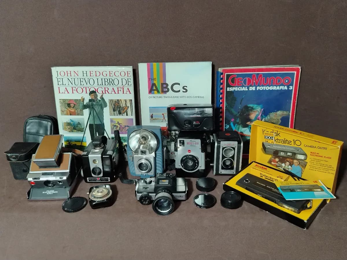 CÁMARAS DE FOTOGRAFÍA ANÁLOGAS Y ACCESORIOS VINTAGE funcionando desde